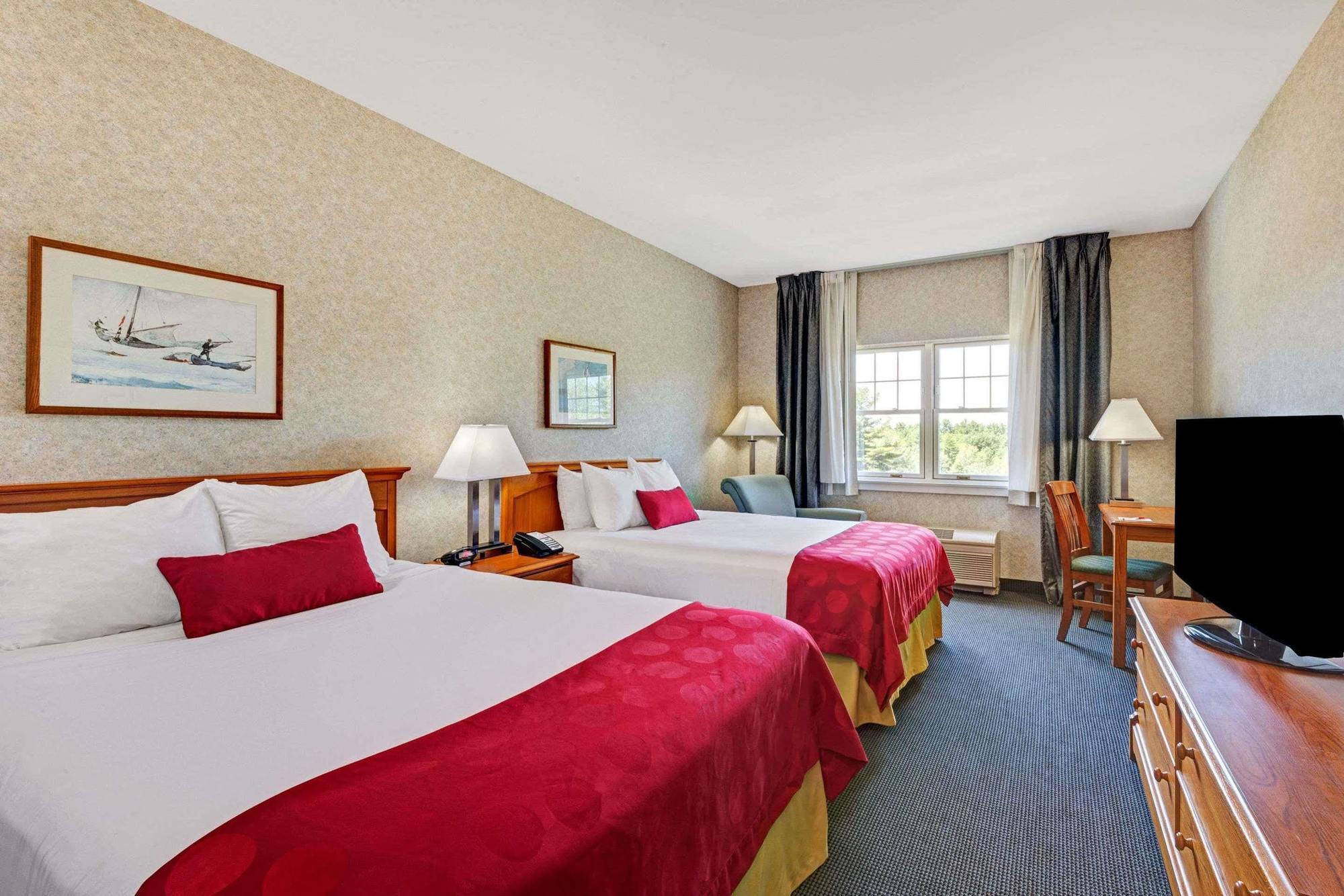 Ramada By Wyndham Saco/Old Orchard Beach Area Zewnętrze zdjęcie