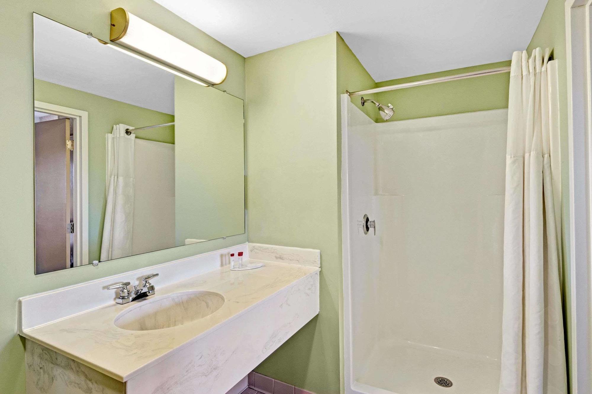 Ramada By Wyndham Saco/Old Orchard Beach Area Zewnętrze zdjęcie